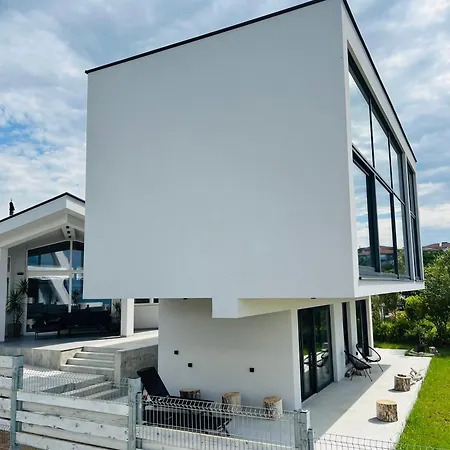 别墅 Slow Living House 洛泽内茨